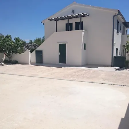 Riba Apartment Vis
