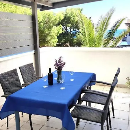 Riba Apartmán Vis