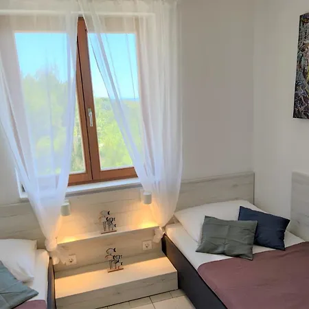 Riba Apartmán Vis